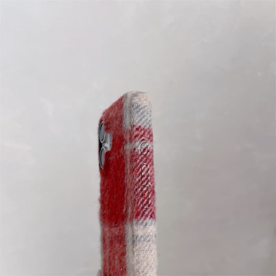 Retro Plaid Soft Fuzzy Warm Ph - огляд і ціна Phone Cases Iphone 13